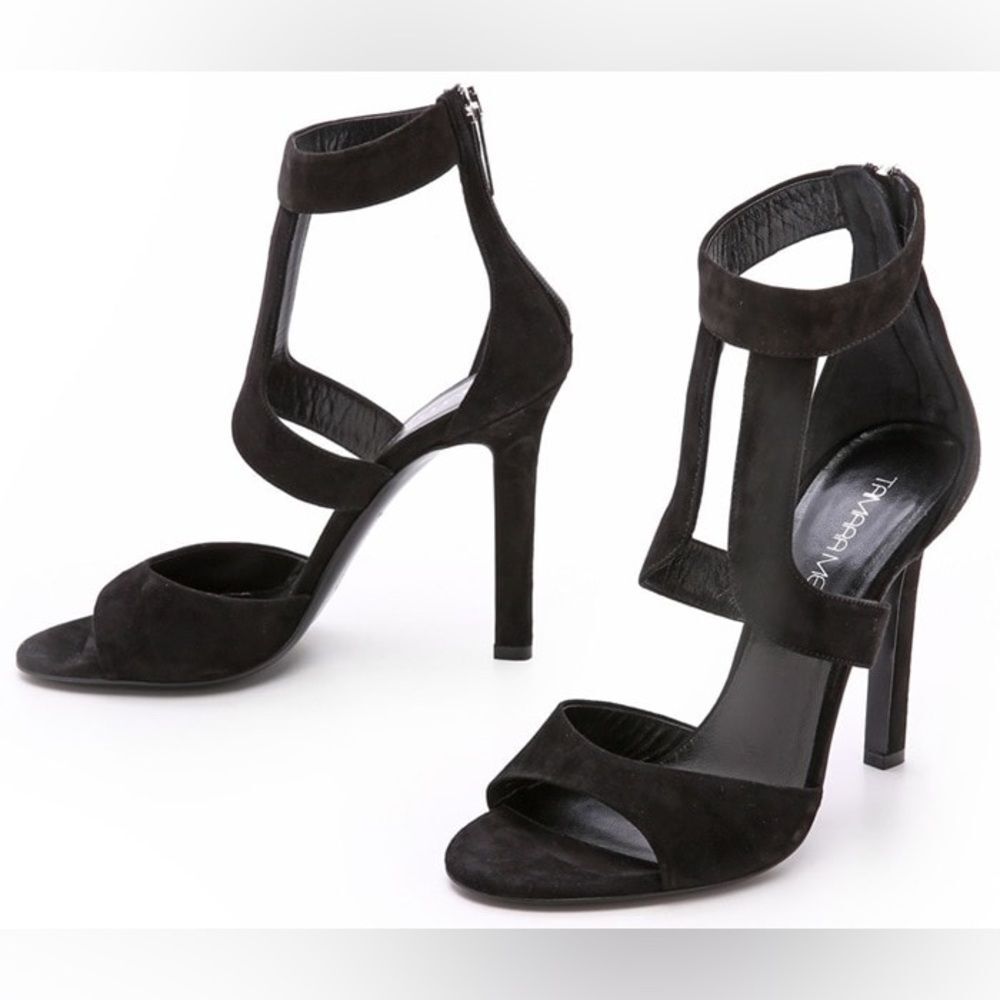 Tamara Mellon Size 37 heels with translucent design